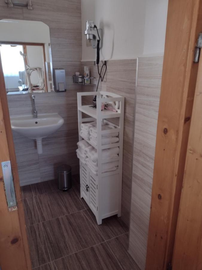 TvrdosovceBara Haz别墅 外观 照片